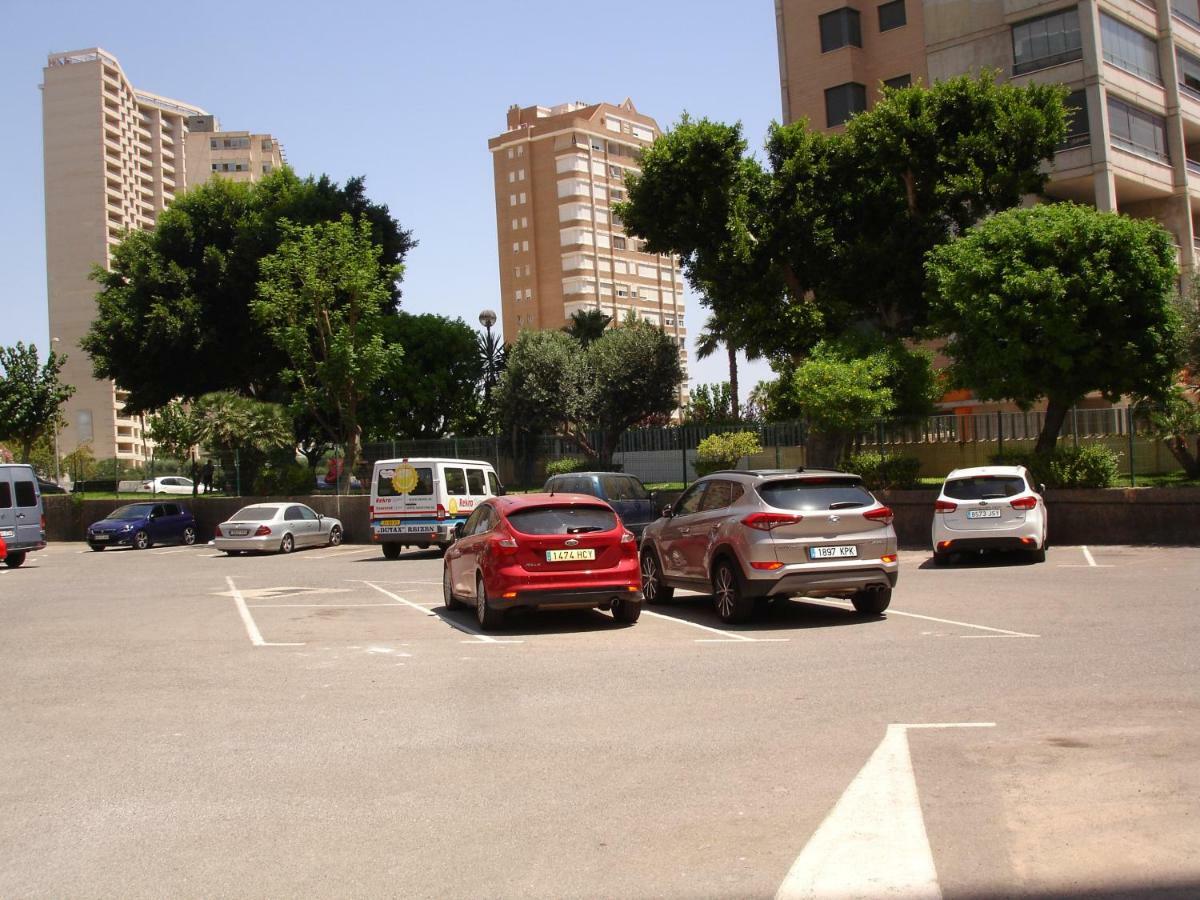 Moby Dick Apartment Benidorm Bagian luar foto